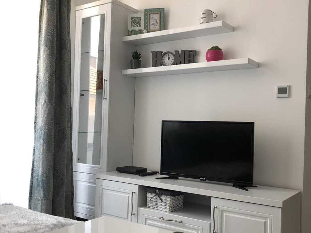 Apartman Sims بييلينا المظهر الخارجي الصورة